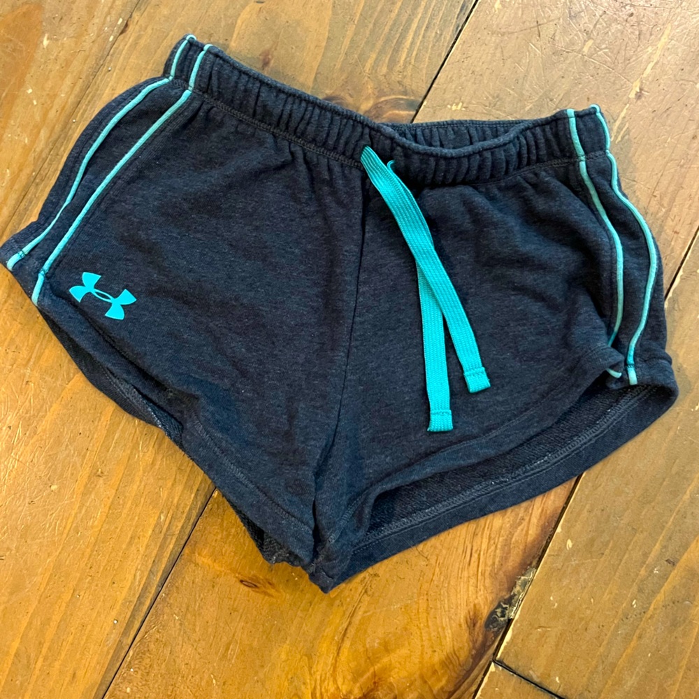 Under Armour - size small
